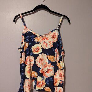 NWT Old Navy Floral ruffle trim crop tank - L, Navy